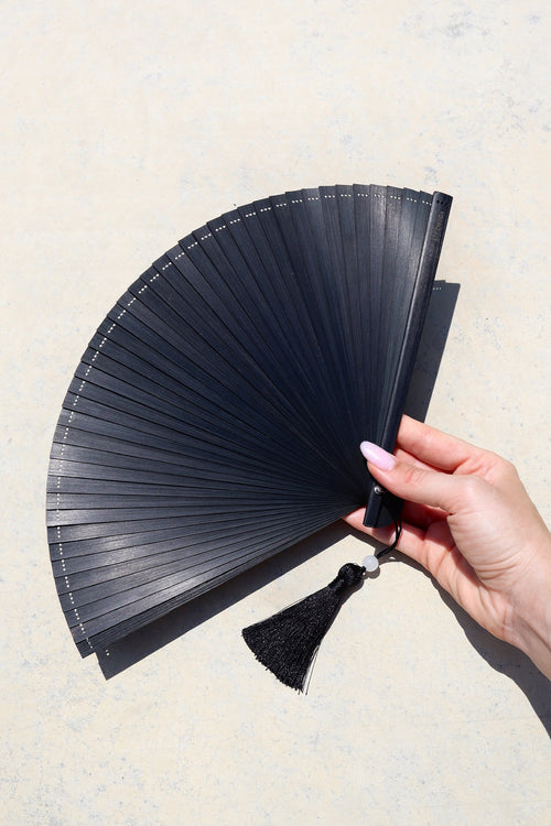 Aire Moda Eclipse bamboo hand fan in Black